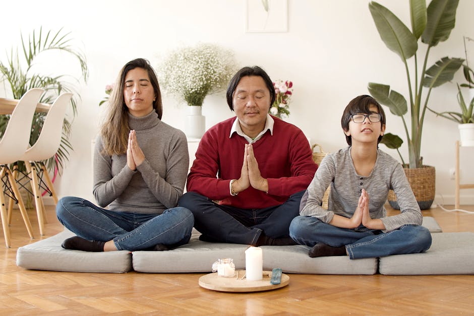 Aile evde mindful aktivite yaparken
